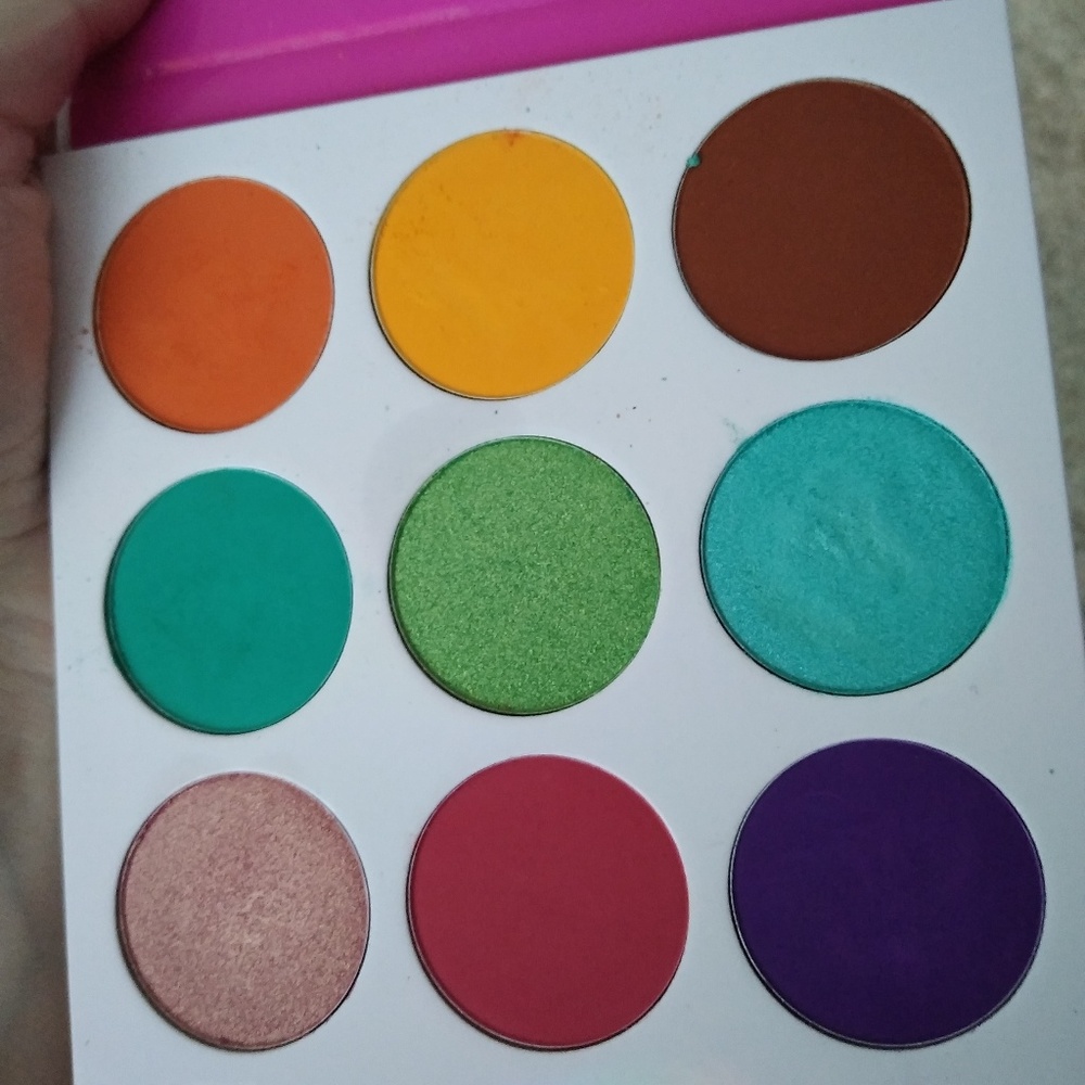 Juvia place eyeshadow